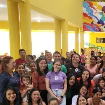 Foto da matéria: Profissionais e voluntários são o coração do Instituto Por Todos os Sorrisos